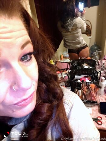 OfficialFoxyFlas / officialfoxyflash nude photo #2