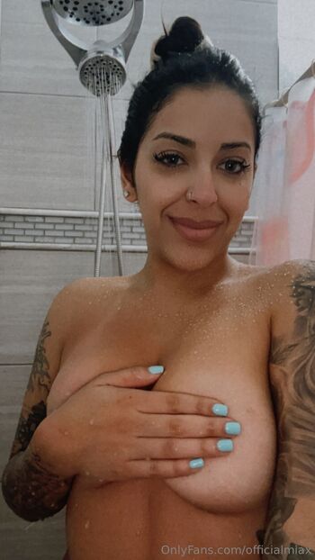 Mia Martine / officialmiax nude photo #7
