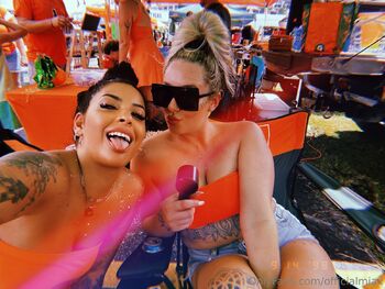 Mia Martine / officialmiax nude photo #11