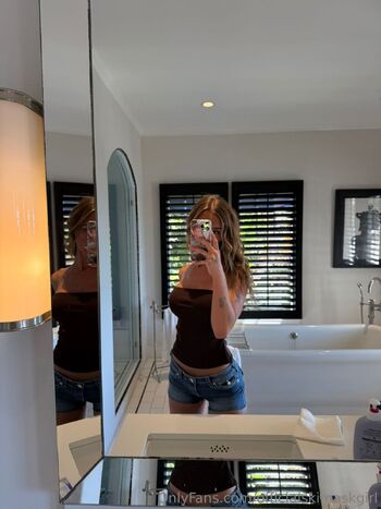 T H E S K I M A S K G I R / officialskimaskgirl nude photo #2