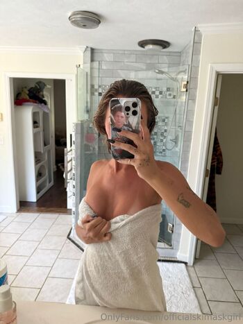 T H E S K I M A S K G I R / officialskimaskgirl nude photo #17