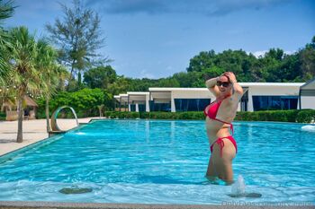 Leeloo Noma / oftvleeloo / oftv_leeloo nude photo #13