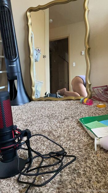 Honey Escoba / oheyhoney666 nude photo #1