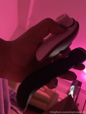 Honey Escoba / oheyhoney666 nude photo #17