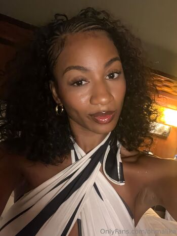 Malik / ohmalika nude photo #5