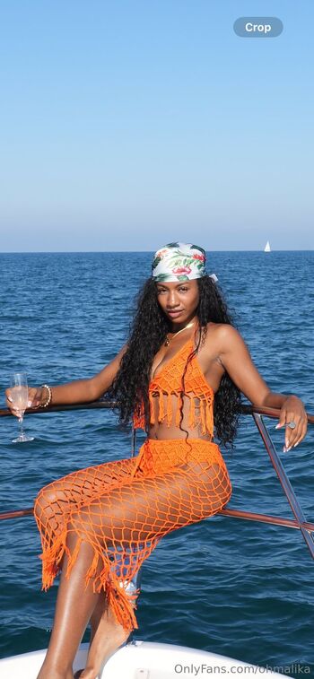 Malik / ohmalika nude photo #20