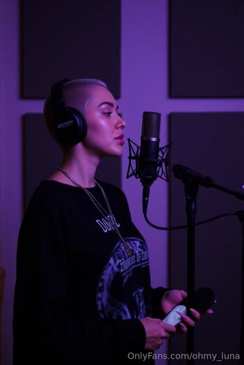 𝐋𝐮𝐧𝐚 / ohmy_luna / ohmy.lunaa nude photo #2