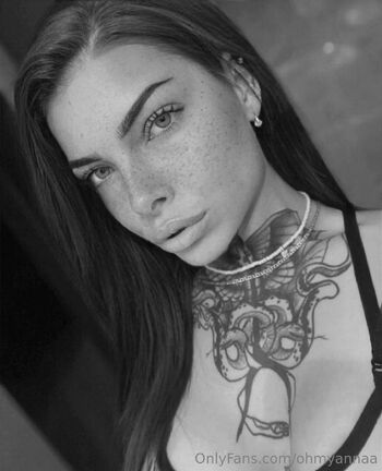 Anna / ohmyannaa / anna__fusato nude photo #5