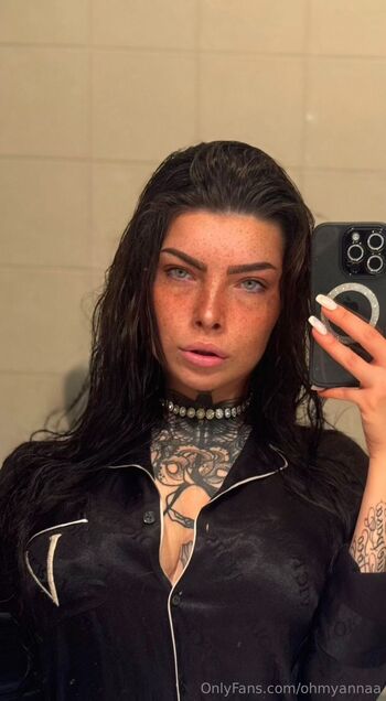 Anna / ohmyannaa / anna__fusato nude photo #11