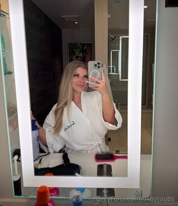 Ju / okayjuubs / okjuubs / morejuubs nude photo #9