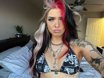 VERONIC / okokveronica / v.okay nude photo #20