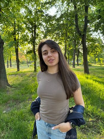 Olivia / oli_viaa nude photo #3