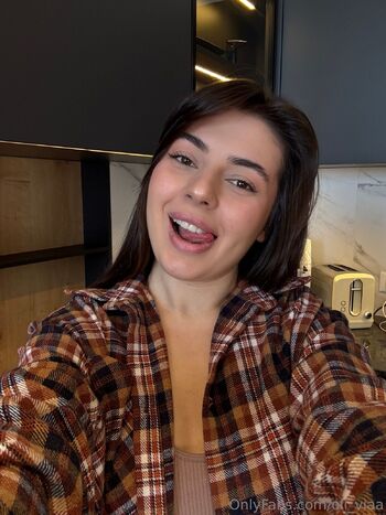 Olivia / oli_viaa nude photo #9