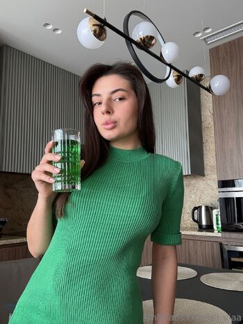 Olivia / oli_viaa nude photo #21