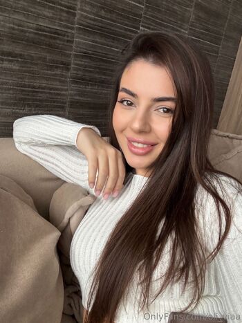 Olivia / oli_viaa nude photo #35