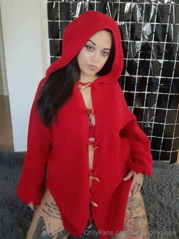 Oliv / olive.oilypepe nude photo #4