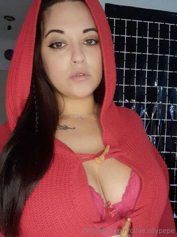 Oliv / olive.oilypepe nude photo #5