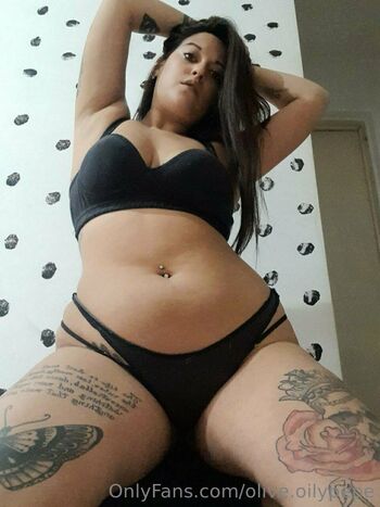 Oliv / olive.oilypepe nude photo #33
