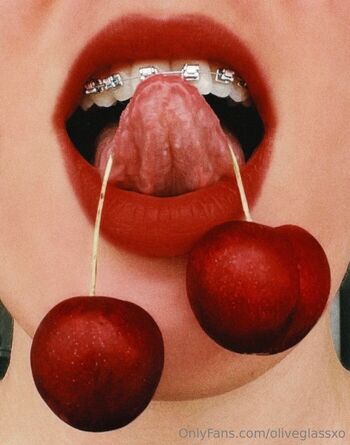 Olive Glass / oliveglassxo nude photo #33