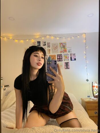 Olivi / olivia.hara nude photo #3