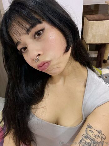 Olivi / olivia.hara nude photo #6