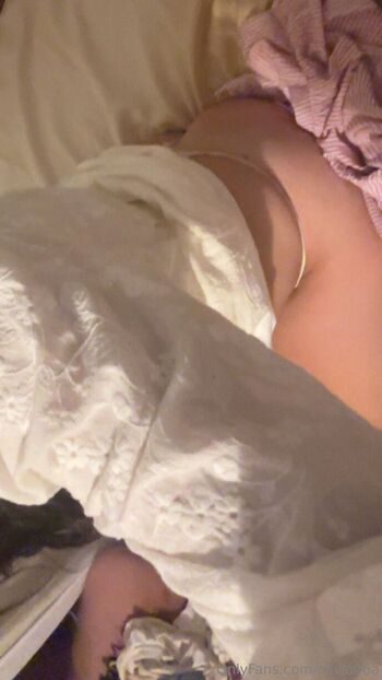 Olivia Zandé / olivia06a nude photo #4