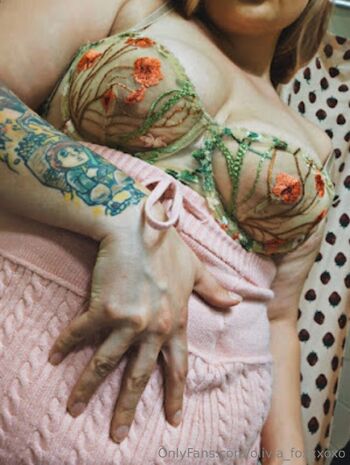 Olivia Fox / olivia_foxxxoxo nude photo #11