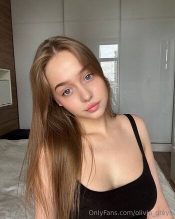 Olivia / olivia_greys nude photo #27