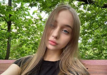 Olivia / olivia_greys nude photo #28