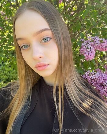 Olivia / olivia_greys nude photo #33