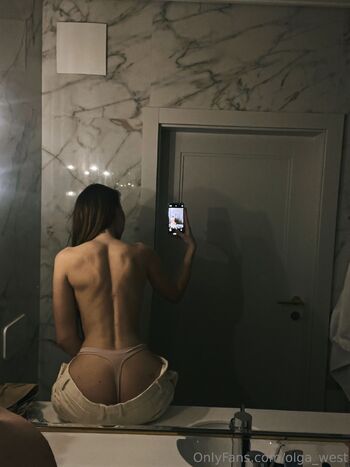 Olivia Lemn / olivia_lemni nude photo #1