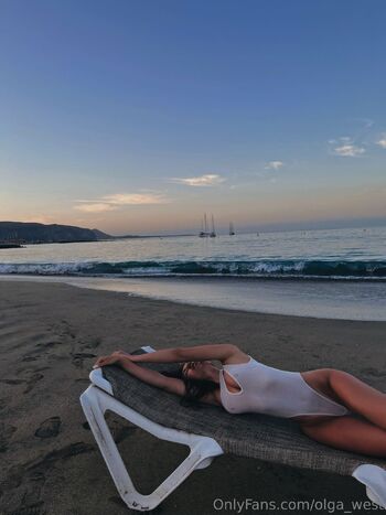 Olivia Lemn / olivia_lemni nude photo #23