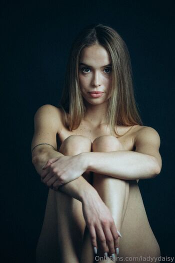 Olivia Moore / olivia_livy nude photo #1