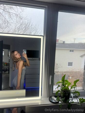 Olivia Moore / olivia_livy nude photo #12