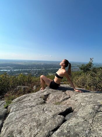 Olivia Moore / olivia_livy nude photo #31