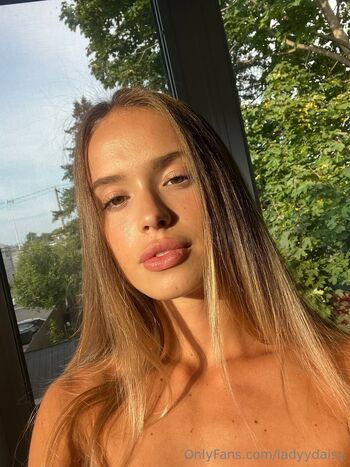 Olivia Moore / olivia_livy nude photo #32