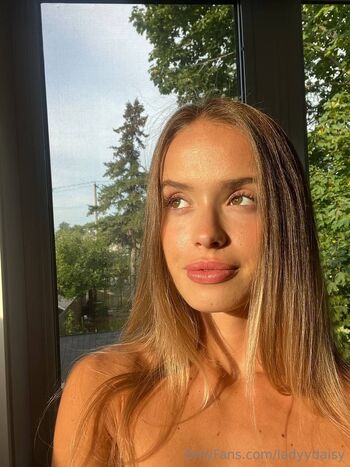 Olivia Moore / olivia_livy nude photo #34