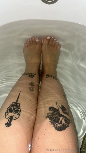 Olivi / olivia_nina nude photo #2