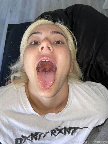 Olivia Snow / olivia_snow69 nude photo #35