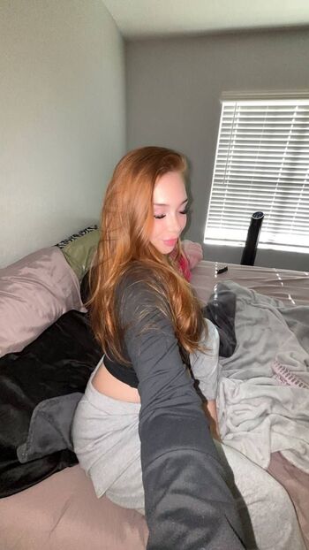 OLIVIA / oliviabbfree nude photo #31