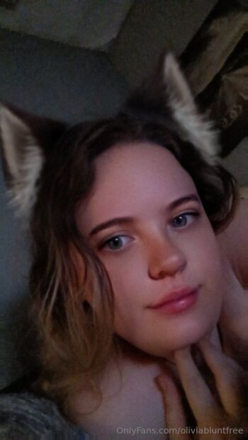 Your cute bbw Olivia / oliviabluntfree nude photo #20