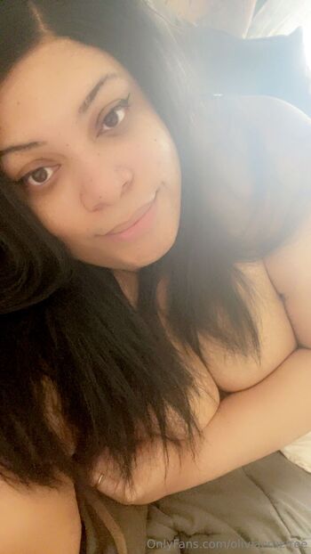 Olivia Cru / oliviacruzfree nude photo #3