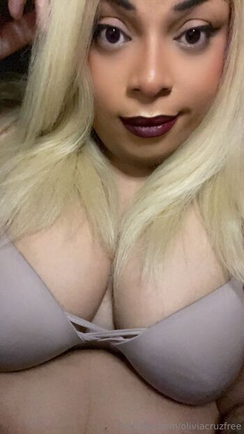 Olivia Cru / oliviacruzfree nude photo #7