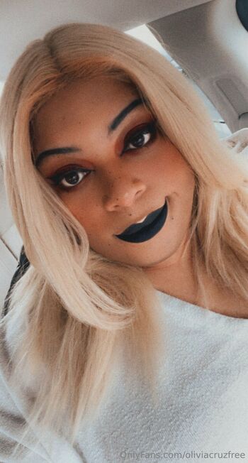 Olivia Cru / oliviacruzfree nude photo #15