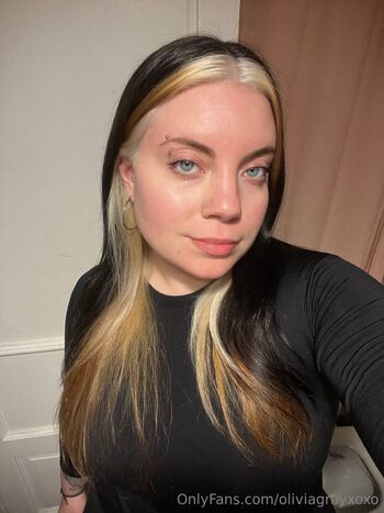 Olivia Gra / oliviagrayxoxo nude photo #6