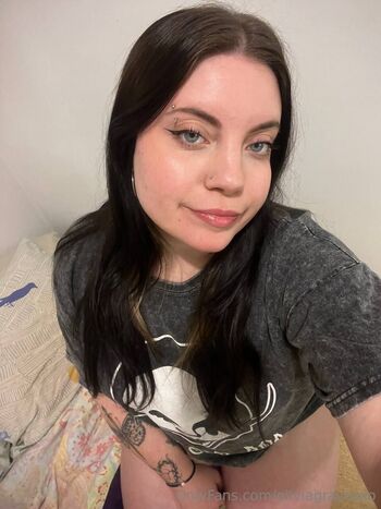 Olivia Gra / oliviagrayxoxo nude photo #8