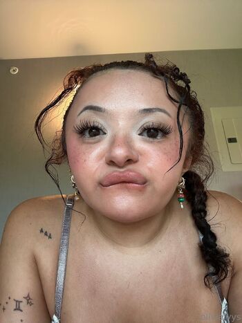 OLIVIA IVY / oliviaivys nude photo #5