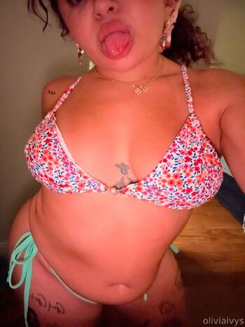 OLIVIA IVY / oliviaivys nude photo #24