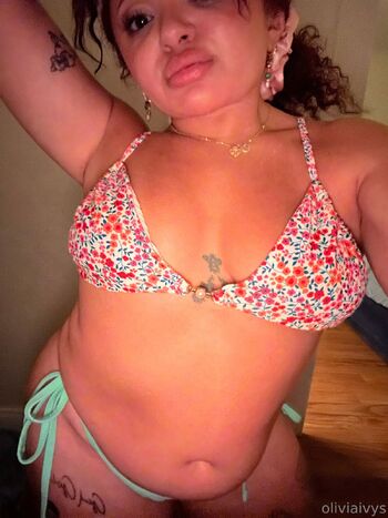 OLIVIA IVY / oliviaivys nude photo #25