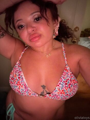 OLIVIA IVY / oliviaivys nude photo #27